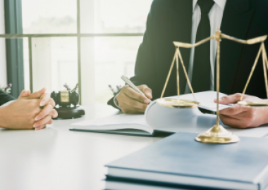 THẨM PHÁN CÓ THỂ LẤY LỜI KHAI CỦA ĐƯƠNG SỰ NGOÀI TRỤ SỞ TÒA ÁN KHÔNG?